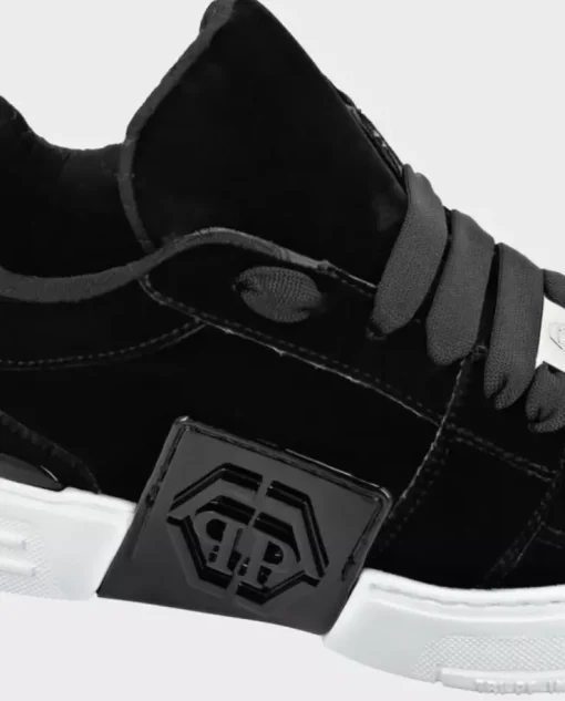 Czarne aksamitne sneakersy Lo-Top