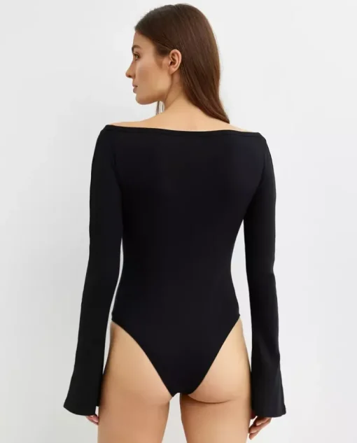 Czarne body z wycięciem