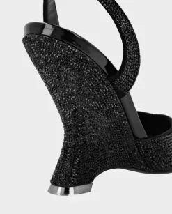 Czarne buty na koturnie Suede Decollecte
