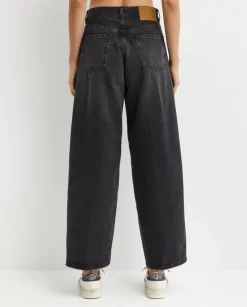 Czarne jeansy Bethany Asian Fit
