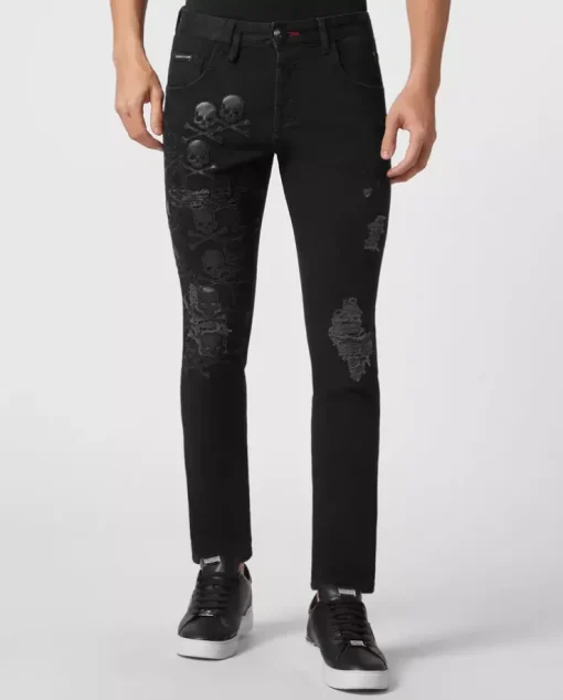 Czarne jeansy z naszywkami Skull&Bones