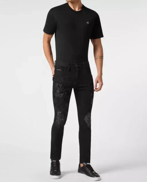 Czarne jeansy z naszywkami Skull&Bones