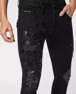 Czarne jeansy z naszywkami Skull&Bones