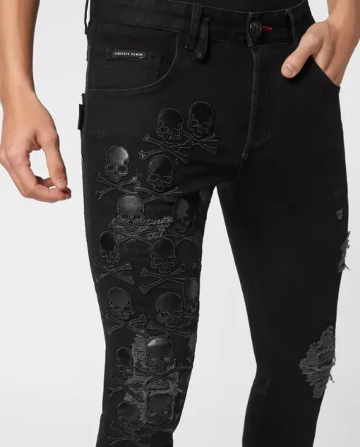 Czarne jeansy z naszywkami Skull&Bones