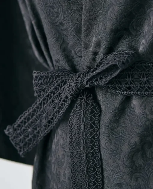 Czarne kimono z żakardowym wzorem