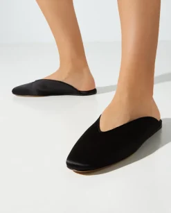 Czarne satynowe mule
