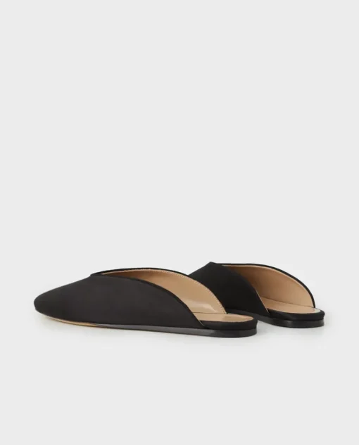 Czarne satynowe mule