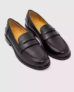 Czarne skórzane loafersy