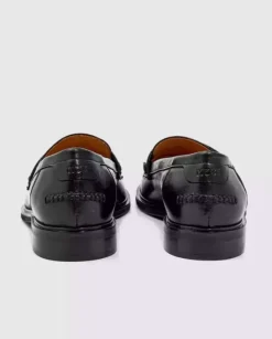 Czarne skórzane loafersy