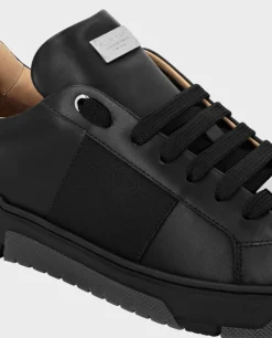 Czarne skórzane sneakersy