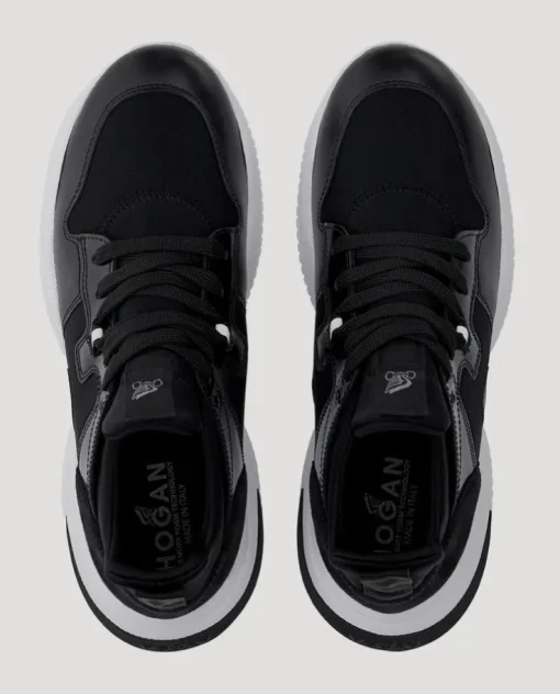 Czarne sneakersy Interaction
