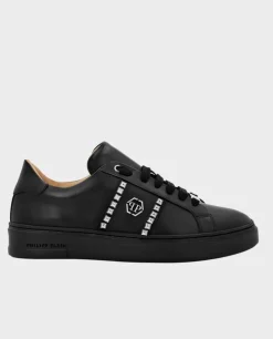 Czarne sneakersy z ćwiekami