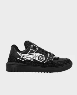Czarne sneakersy ze zdobieniem