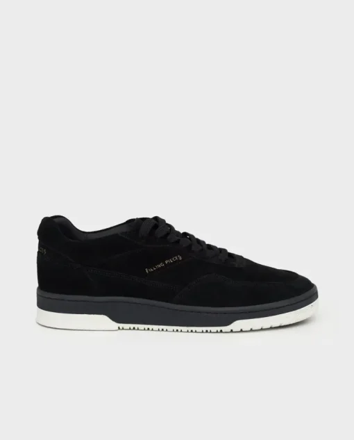 Czarne zamszowe sneakersy Ace