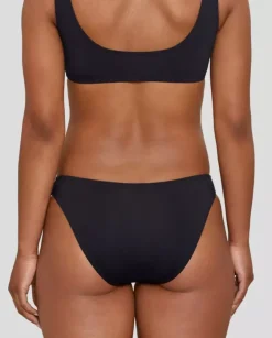 Czarny dół od bikini