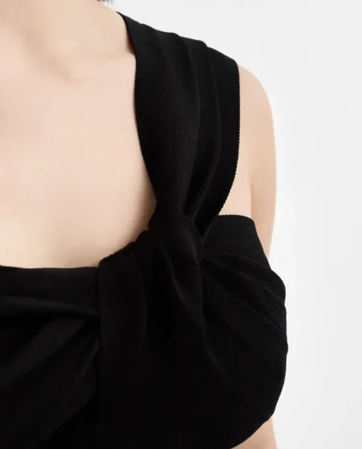 Czarny dzianinowy top