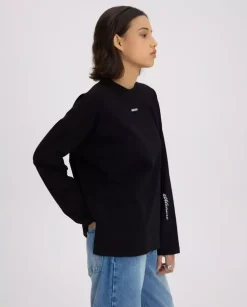 Czarny longsleeve z nadrukiem