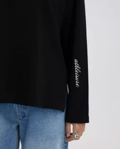 Czarny longsleeve z nadrukiem