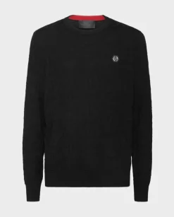 Czarny sweter z monogramem