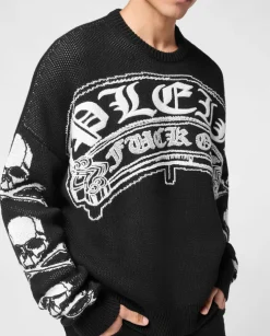 Czarny sweter z printem