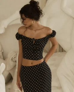 Czarny top w groszki Bruna