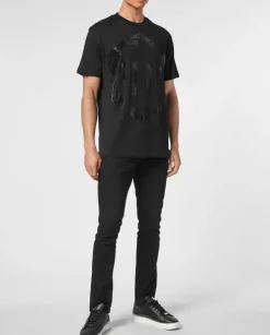 Czarny T-shirt z aplikacją