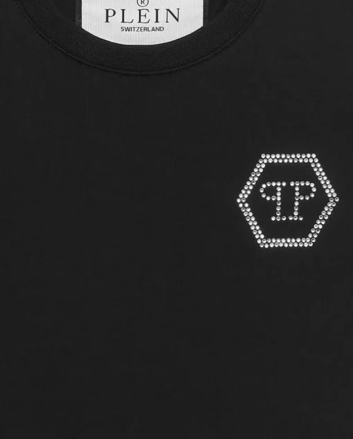 Czarny T-shirt z aplikacją