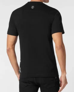 Czarny t-shirt z czaszką