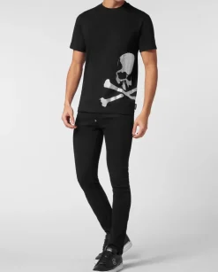 Czarny t-shirt z czaszką