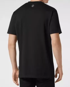 Czarny t-shirt z gotyckim logo