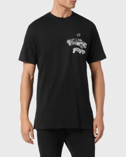 Czarny t-shirt z nadrukiem i okrągłym dekoltem
