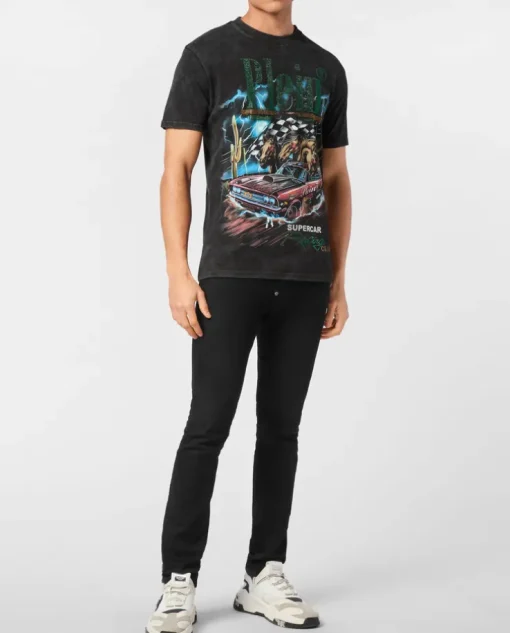 Czarny t-shirt z nadrukiem