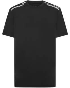Czarny t-shirt z ozdobnym wzorem