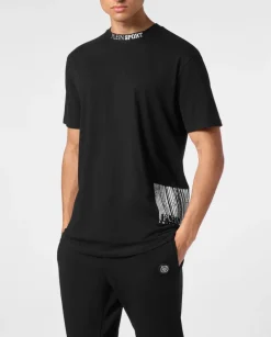 Czarny t-shirt ze stójką