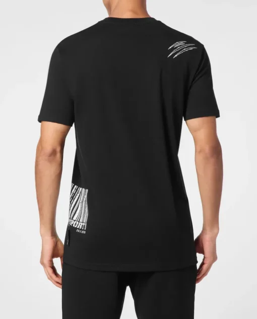 Czarny t-shirt ze stójką