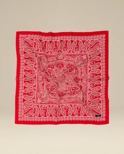 Czerwona bandana z pirntem