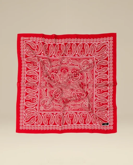 Czerwona bandana z pirntem