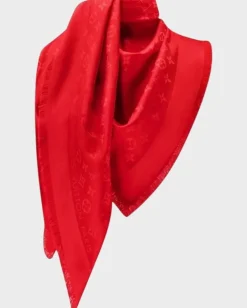Czerwona chusta w monogram