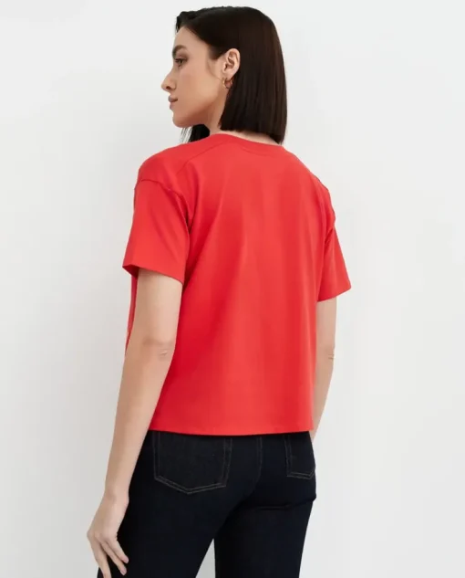 Czerwony bawełniany t-shirt
