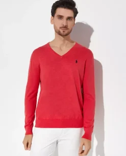Czerwony sweter z haftowanym logo