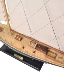 Dekoracyjny model jachtu PEN DUICK 1898