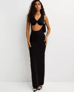 Dopasowana sukienka maxi