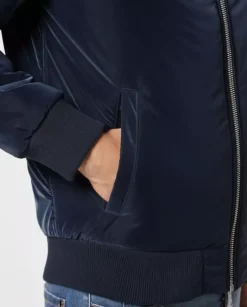 Granatowa kurtka bomber