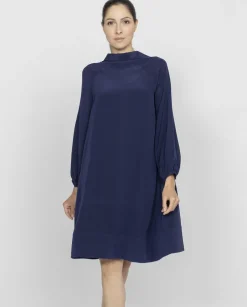 Granatowa sukienka oversize