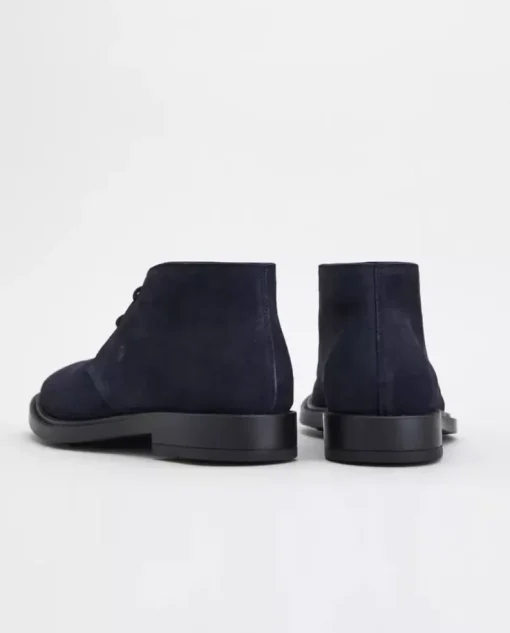 Granatowe buty z wiązaniem