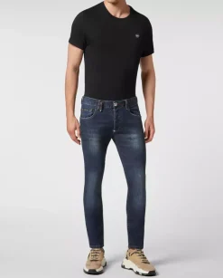 Granatowe jeansy z haftem Skull Skinny Fit