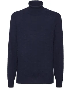 Granatowy sweter z golfem