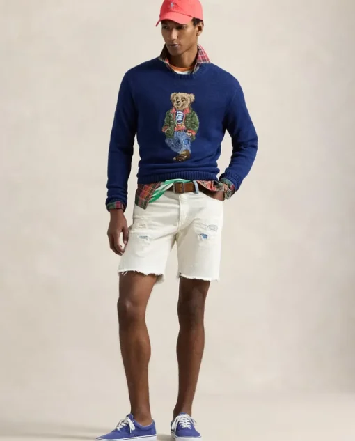 Granatowy sweter z misiem