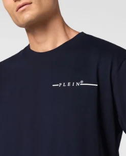 Granatowy T-shirt z printem