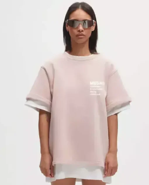 Jasnoróżowa bluza oversize z krótkim rękawem